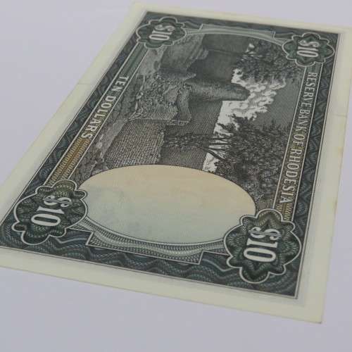 Reserve Bank of Rhodesia Ten Dollars 15 September 1975 Crisp uncirculated