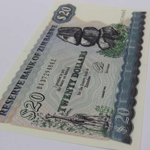 Zimbabwe 4th issue 20 Dollars Harare 1994 uncirculated