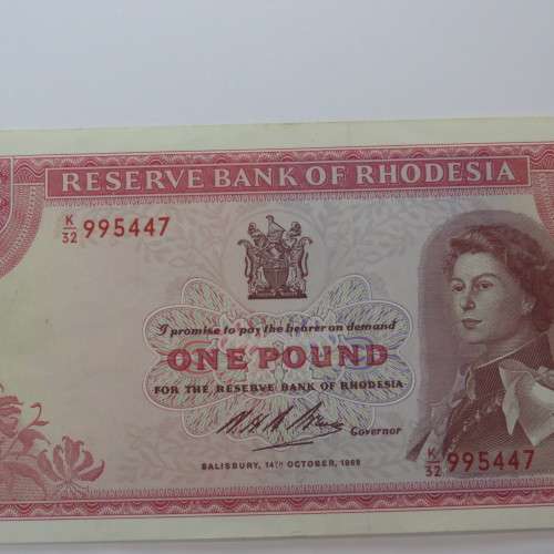 Reserve Bank of Rhodesia one pound Salisbury 14 October 1968 - EF+/AU with bent corner