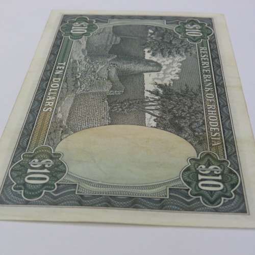 Reserve Bank of Rhodesia Ten Dollars 1 March 1976 AU+ with light creasing