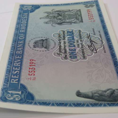 Reserve Bank of Rhodesia One Dollar 1 November 1976 crisp uncirculated