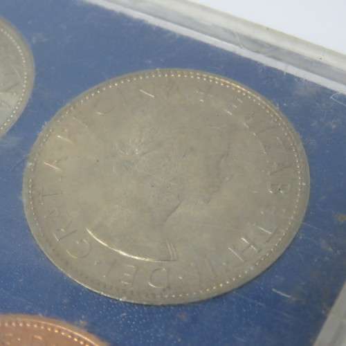 Great Britain coin set with last Pound, shilling, penny coins and First Decimal coins - uncirculated