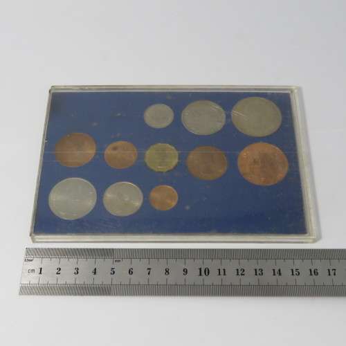 Great Britain coin set with last Pound, shilling, penny coins and First Decimal coins - uncirculated