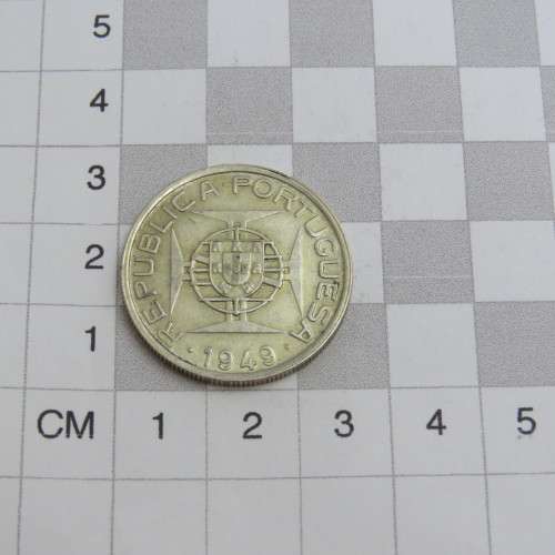 1949 Mozambique silver 5 Escudo AU