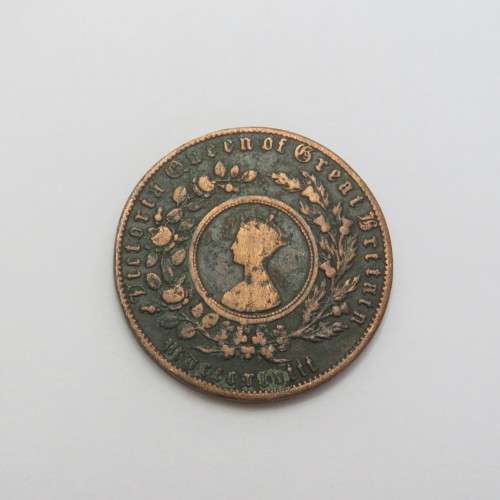 1848 Victoria Queen of Great Britain model crown well used