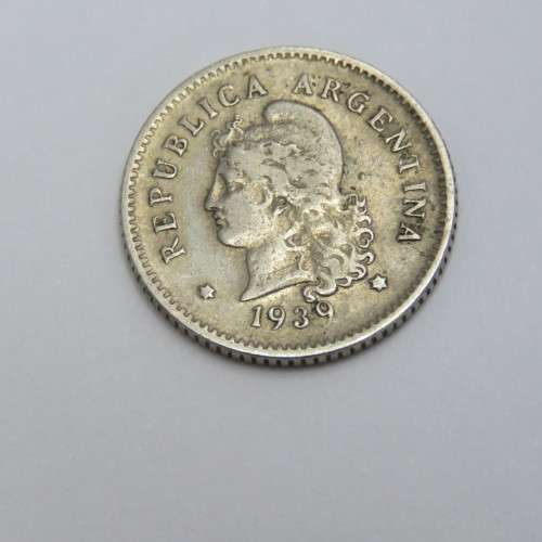 1939 Argentina Ten Centavos - Incomplete 9 of 1939 - Mint error