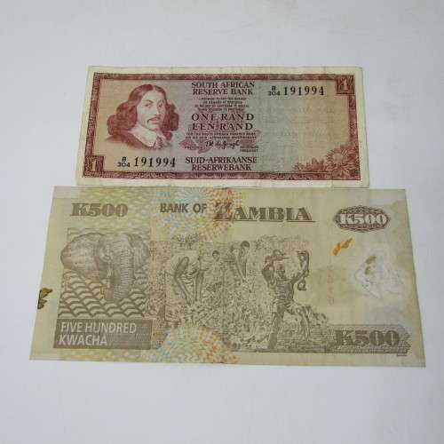 Lot of 10 World banknotes - some uncirculated