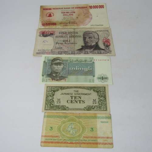 Lot of 10 World banknotes - some uncirculated