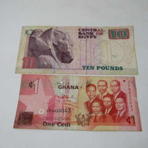 Lot of 10 World banknotes - some uncirculated