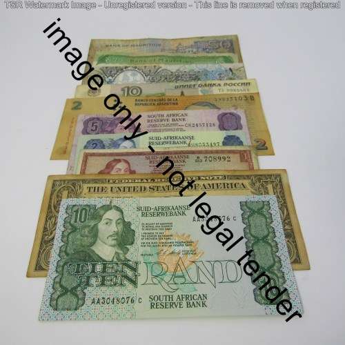 Lot of 10 world banknotes