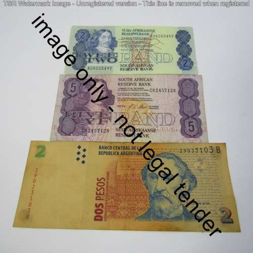 Lot of 10 world banknotes