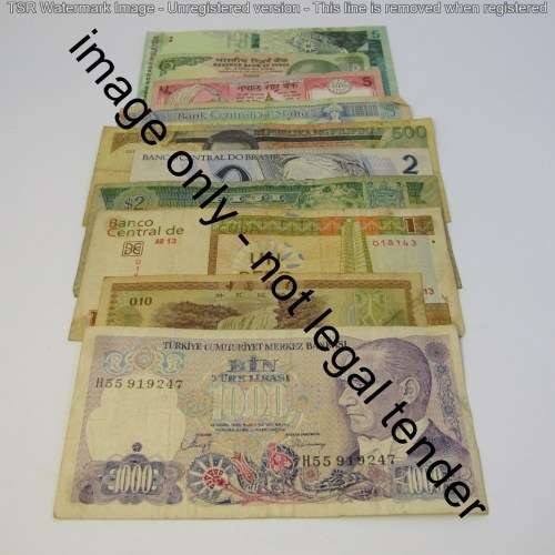 Lot of 10 world banknotes