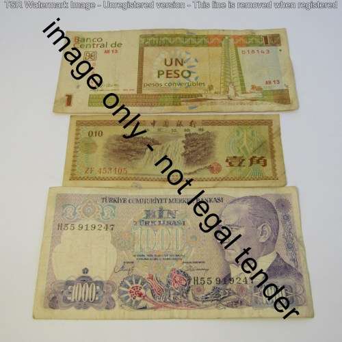 Lot of 10 world banknotes