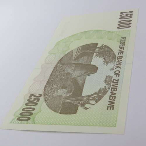 Zimbabwe $250000 bearer cheque  20 December 2007 uncirculated ZW 84