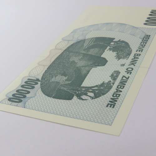 Zimbabwe $100000 bearer cheque 1 August 2006 uncirculated ZW 82