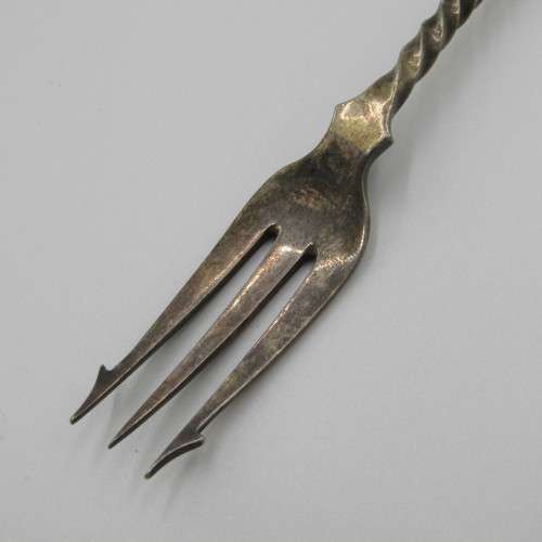 Antique pickle fork - 21.5cm