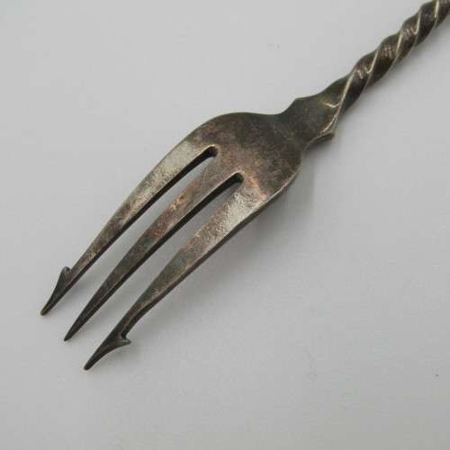 Antique pickle fork - 21.5cm