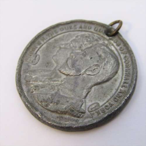 1901 medal celebrating the visit of the Duke and Dutches of Cornwall