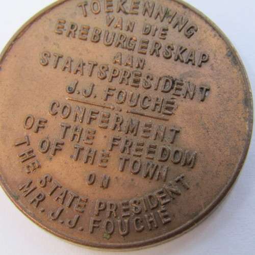 Toekenning van Ereburgerskap aan Staats-President JJ Fouche 20-08-1971 - Krugersdorp