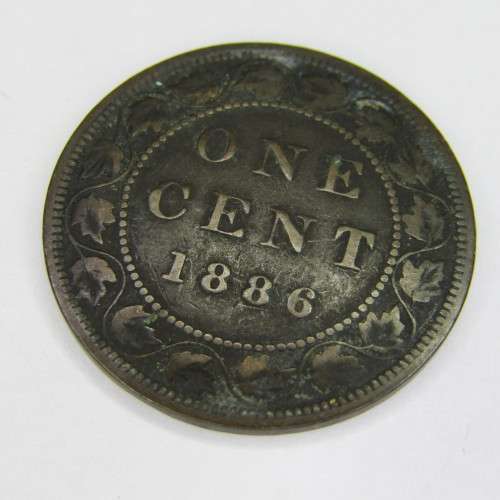 1886 Canada one cents - dark and light