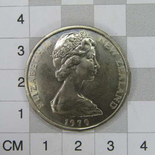 1970 New Zealand 50 Cent - only 30000 minted - AU+
