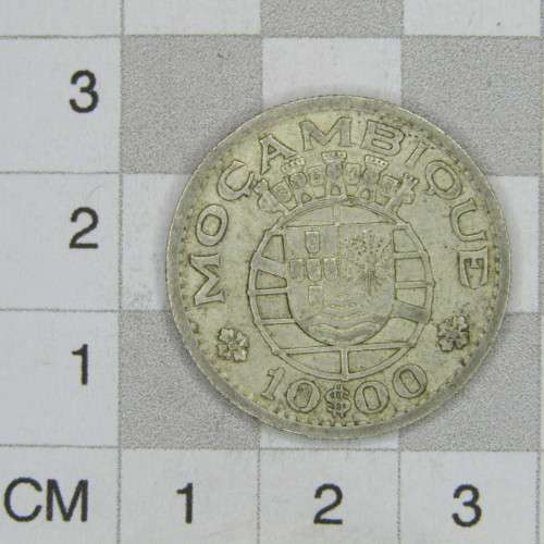 1952 Mozambique Silver 10 Escudos - XF
