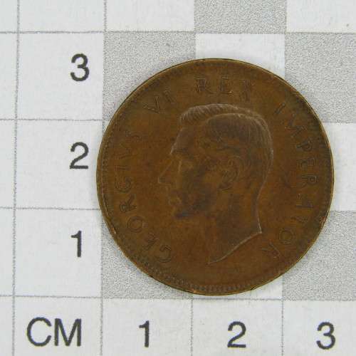 1943 SA Union Half Penny - EF+ - metal flaw obverse