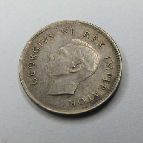 1938 SA Union 3d Three Pence - EF - half leaves on protea variety