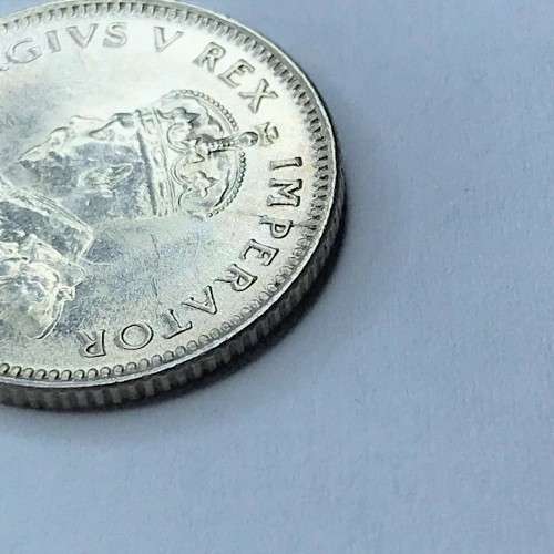 1933 SA Union 6d sixpence - UNC