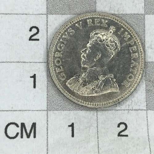 1933 SA Union 6d sixpence - UNC
