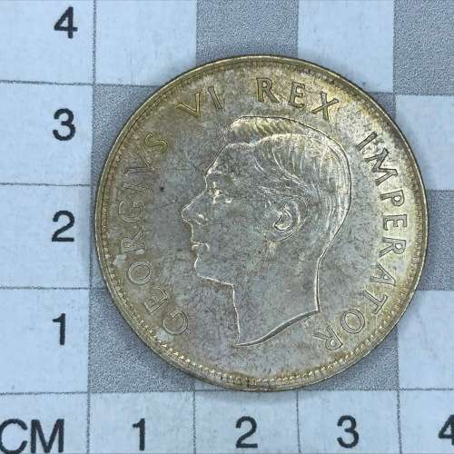 1942 SA Union 2 1/2 Shilling half crown - EF+ wildebeest only partly struck