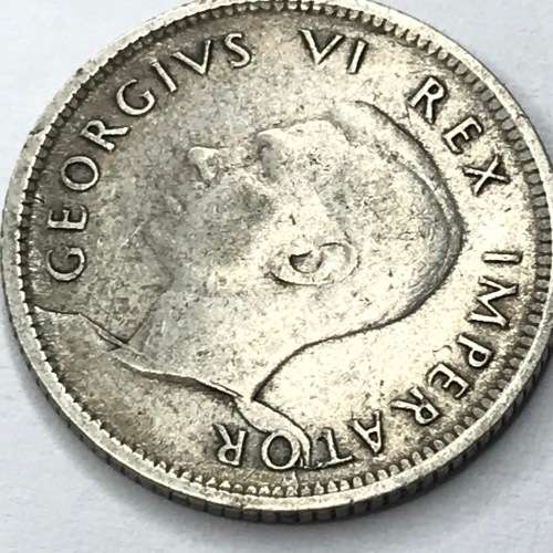 1942 SA Union Sixpence with error obverse - George 6 severed head!