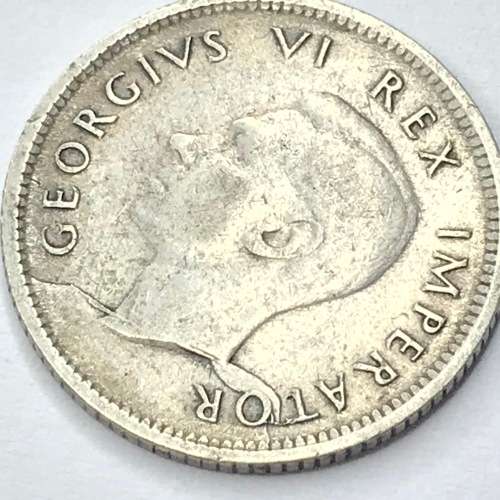 1942 SA Union Sixpence with error obverse - George 6 severed head!