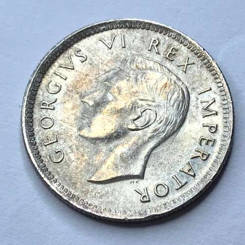 1943 SA Union Sixpence  - AU cracked die
