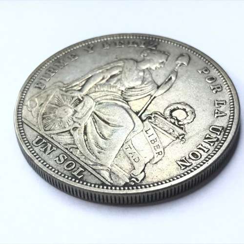 1923 Peru one sol Crown size silver coin LIBERTAD incuse