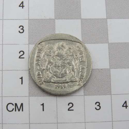 1989 South Africa R2 with extra piece of metal reverse