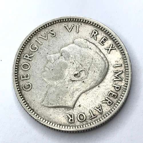 1943 SA Union date variation Shilling - 9 and 4 far apart