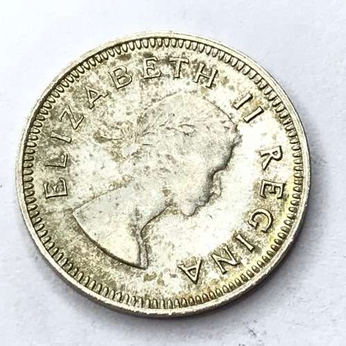 1960 SA Union threepence - Mintage 18004 - AU+