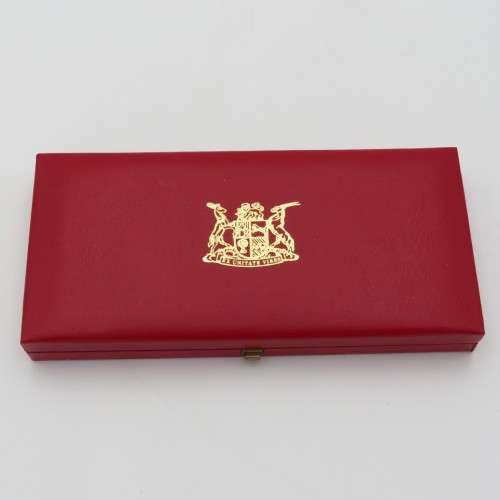 1983 RSA Short proof set in long proof box