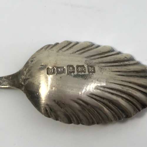 Beautiful set of Silver spoons in broken box - shell shaped
