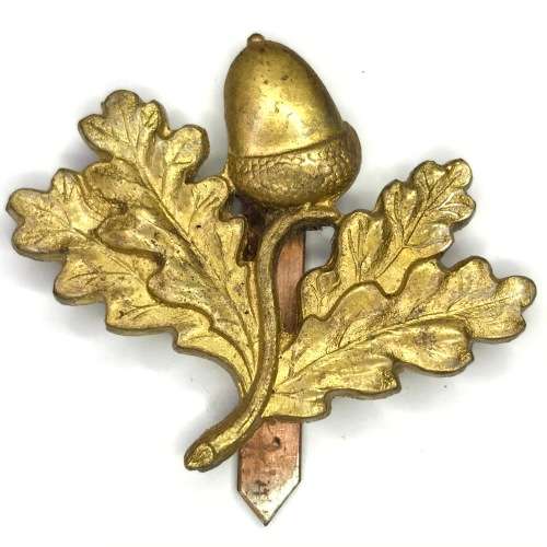 Great Britain South Northamptonshire Hussars cap badge - BBA 366