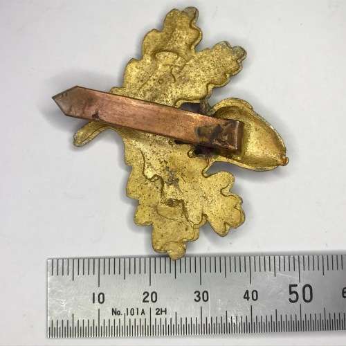 Great Britain South Northamptonshire Hussars cap badge - BBA 366