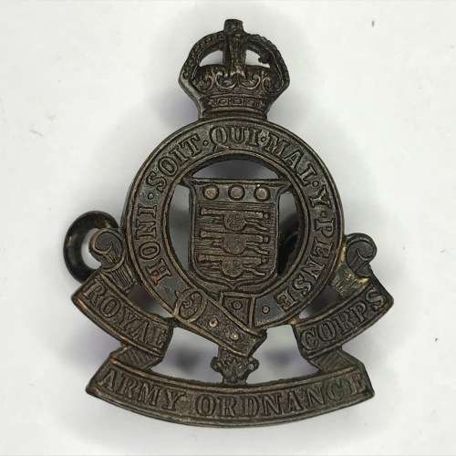 Great Britain Royal Army Ordnance Corps - Collar badge