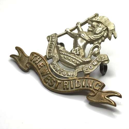 Great Britain Infantry of the Line, The Duke of Wellington`s Regiment (West Riding) Cap badge