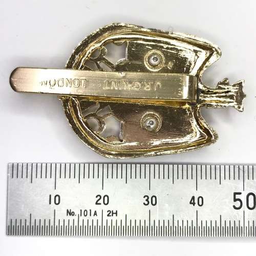 Great Britain Bedfordshire and Hertfordshire Regiment cap badge - Anodised - Slide