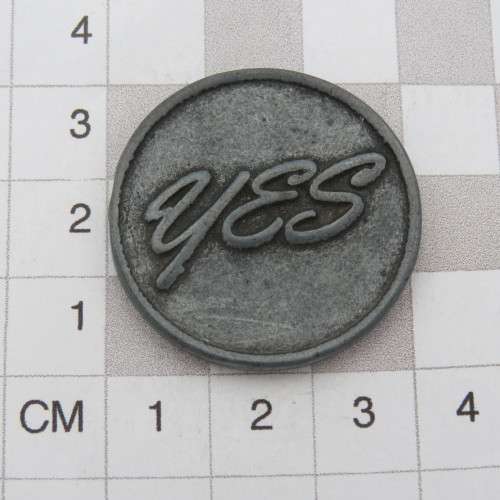 Vintage YES/NO flip coin / token