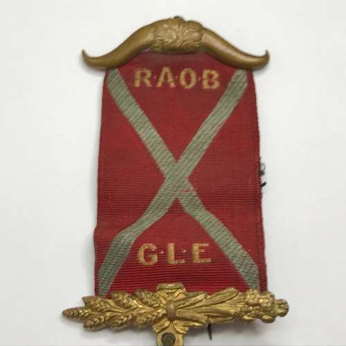 RAOB India medal to Bro J Laird