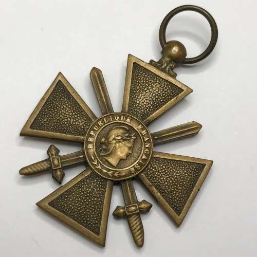 French Croix De Guerre Medal