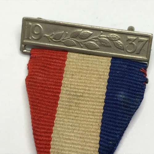 1937 George 6 Coronation medal with ribbon - scarce