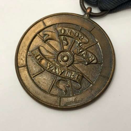 Set of 4 Medical medals issued to Johannes T Louw - almost impossible to find as a set